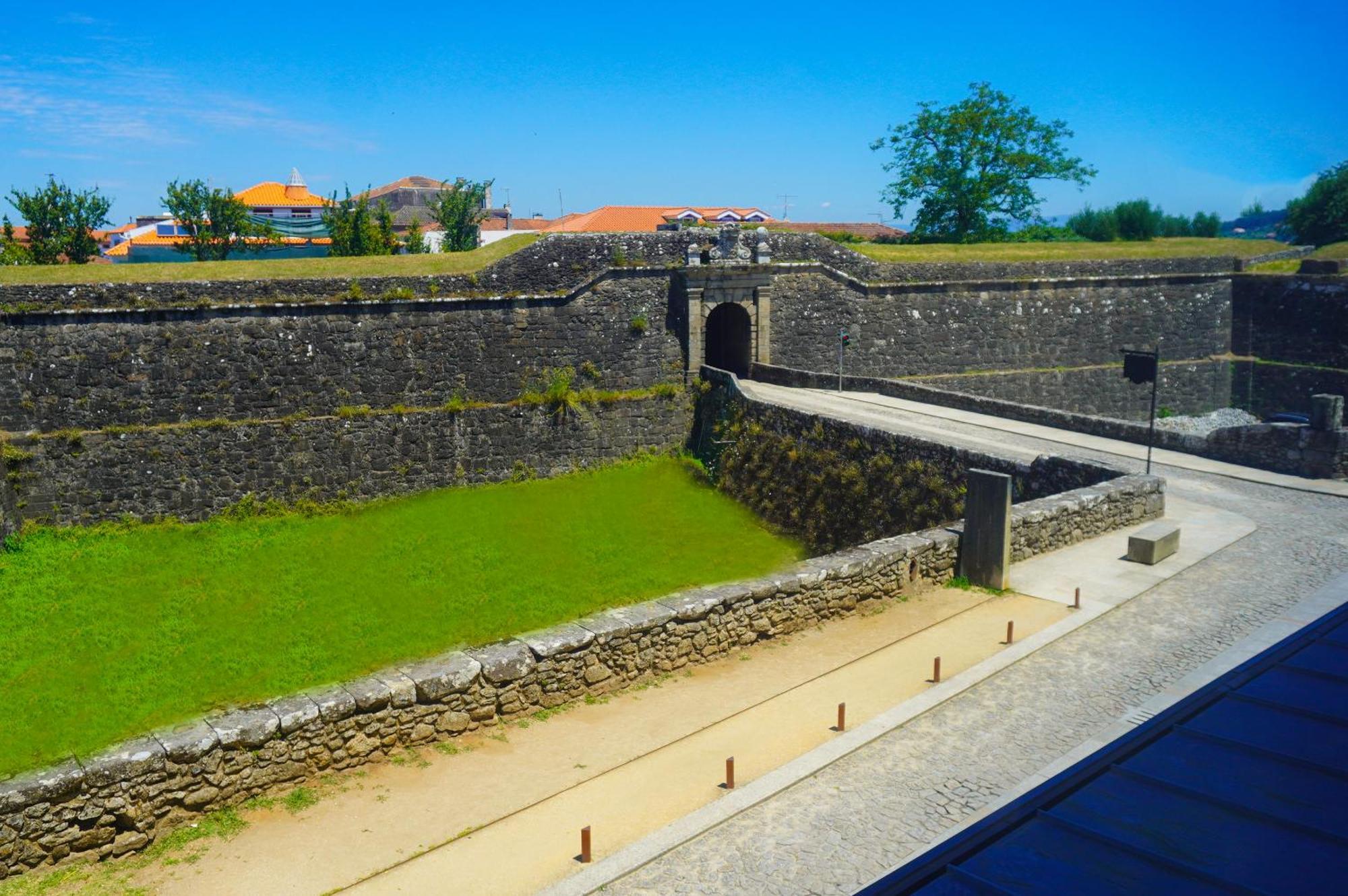 Alojamento Fortaleza Valenca Luaran gambar